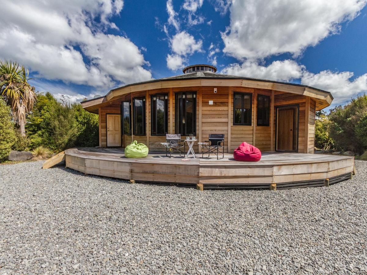 The Snowglobe - Ohakune Modern Yurt Style Chalet Екстер'єр фото